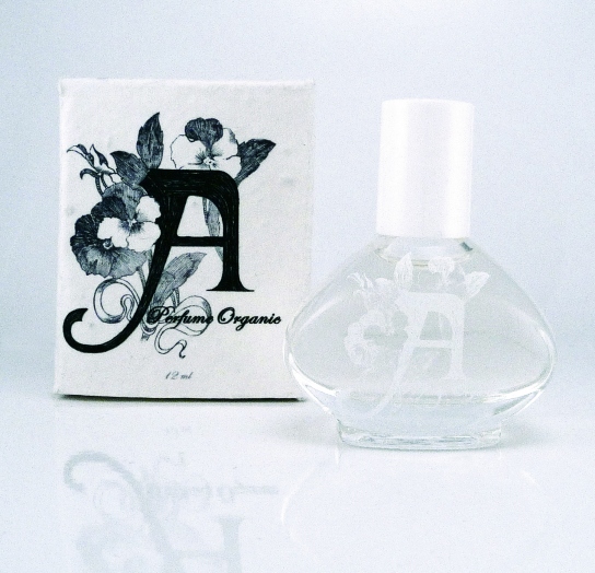 تصویر عطر وایت مجیک اِی پرفیوم ارگانیک