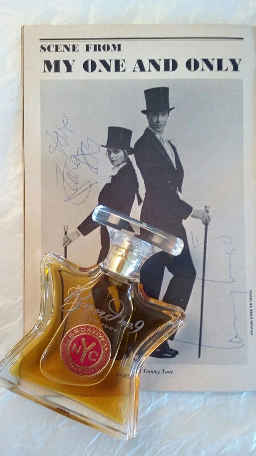 تصویر عطر برادوی نایت باند شمارهٔ ۹
