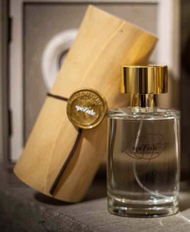 تصویر عطر اسپزیاله ارمتیکه فراگرانتسه