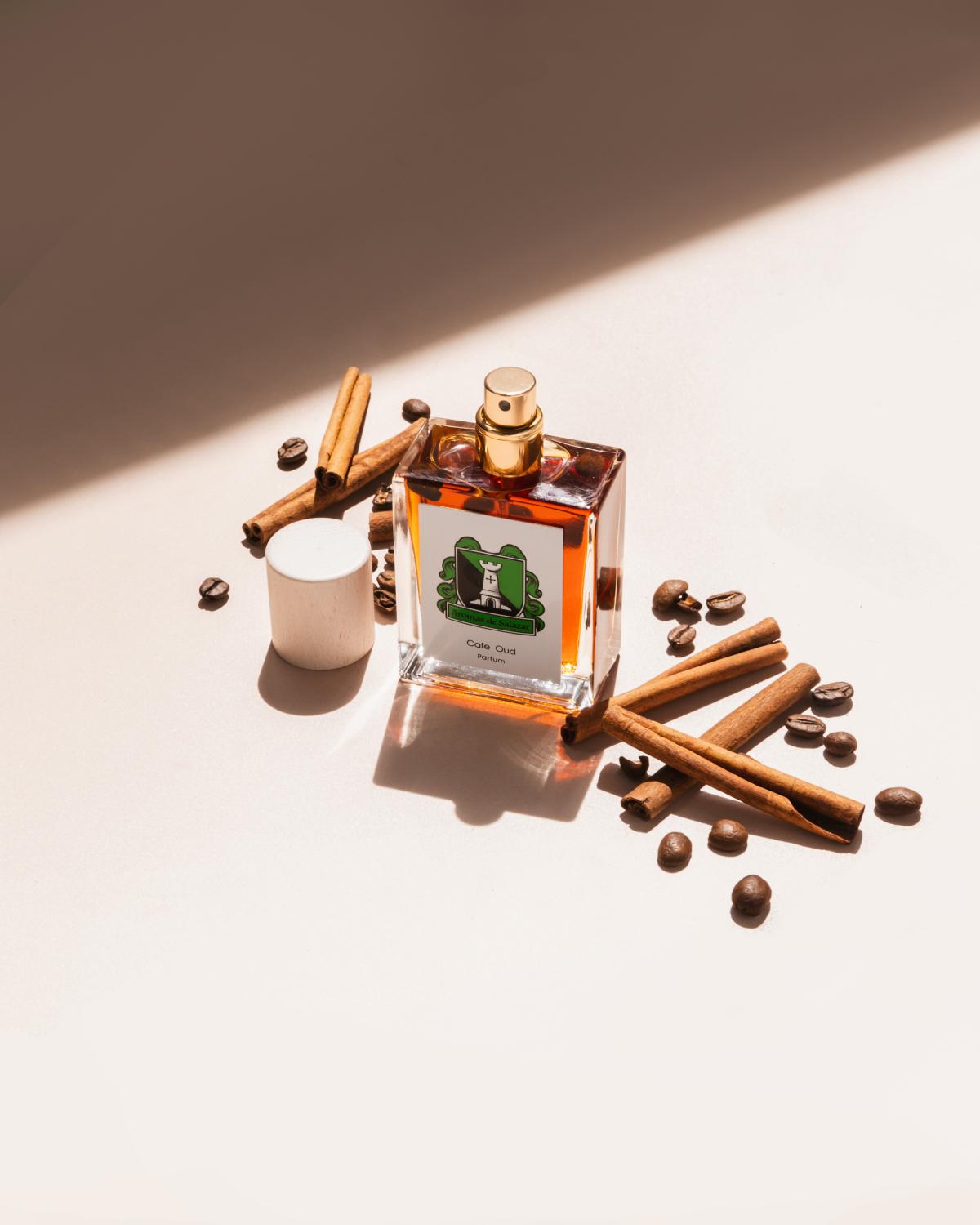 تصویر عطر کافه عود دو هزار و بیست و سه آروماس د سالازار