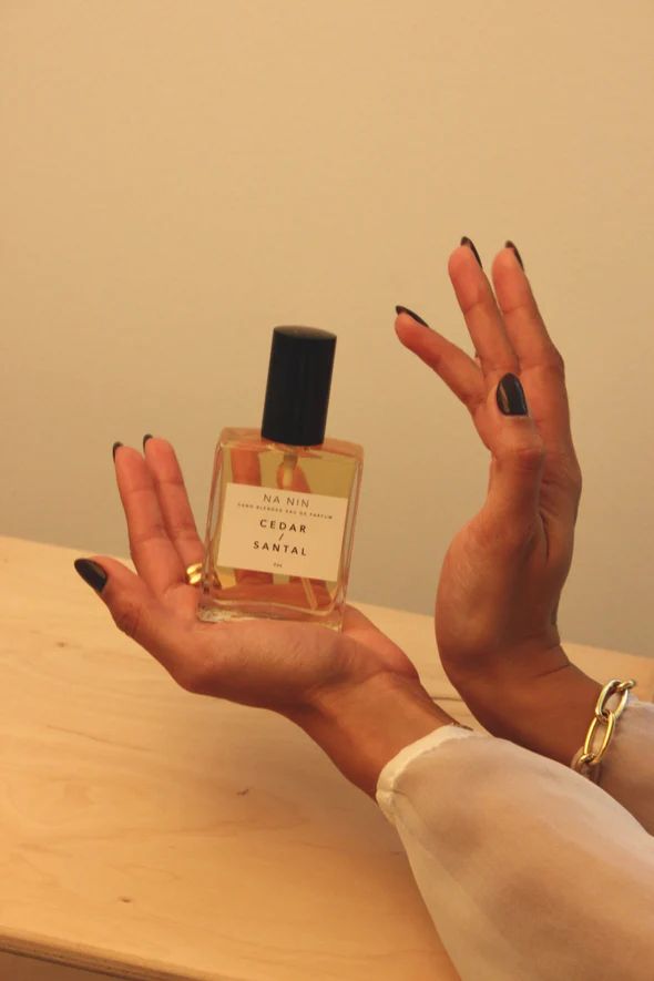 تصویر عطر سدار و سانتال نا نین