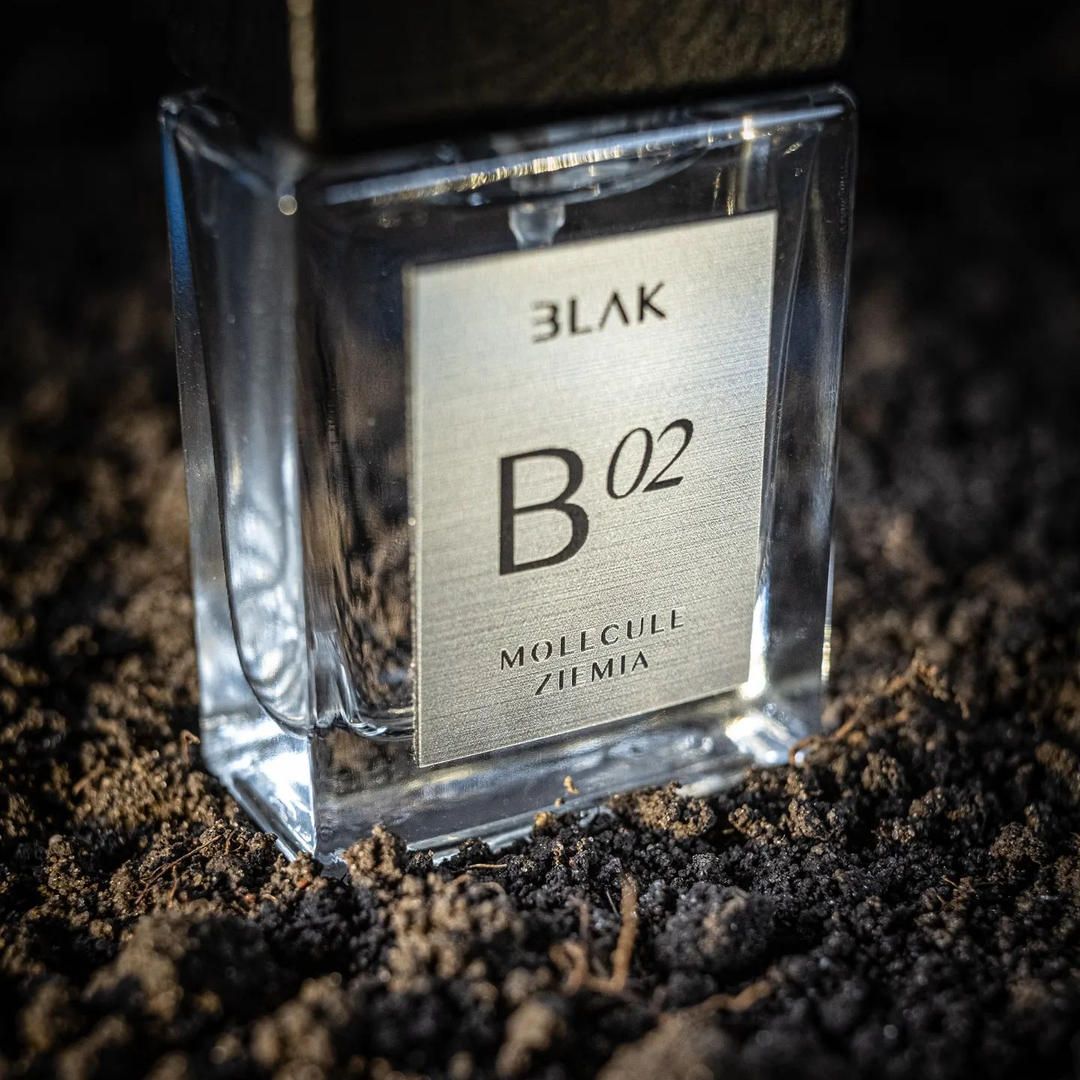 تصویر عطر مولکول زیمیا بی صفر دو بلاک