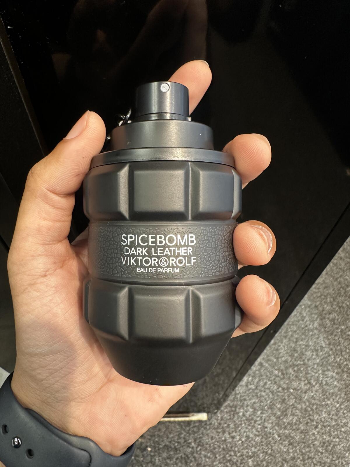 تصویر عطر اسپایس بمب دارک لدر ویکتور اند رولف