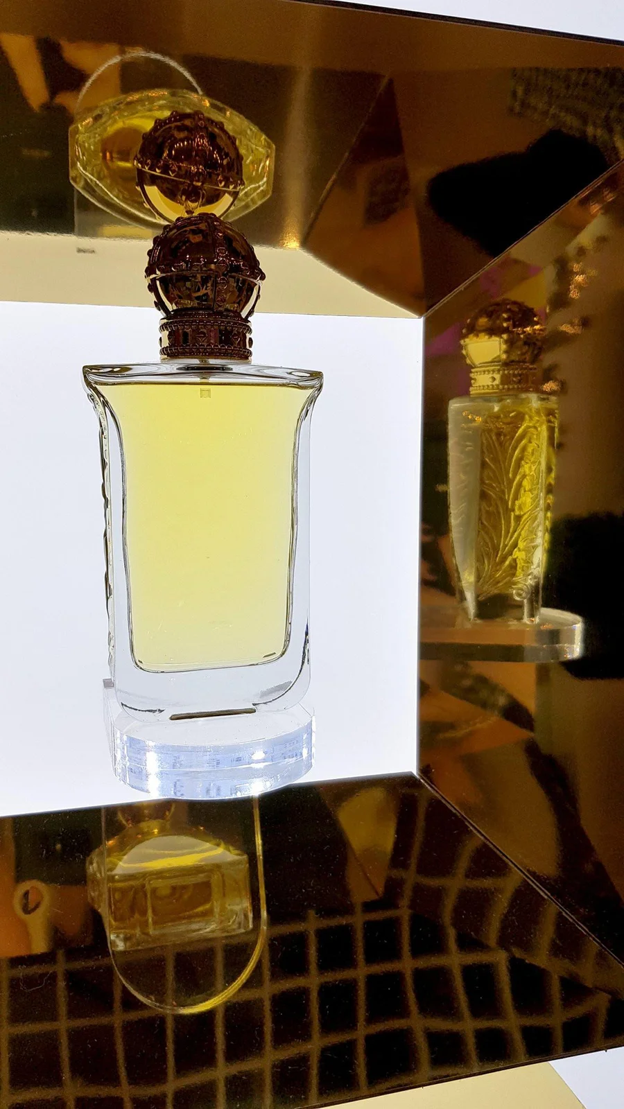 تصویر عطر سیمبل او دو پرفیوم پرنسس مارینا دو بوربون