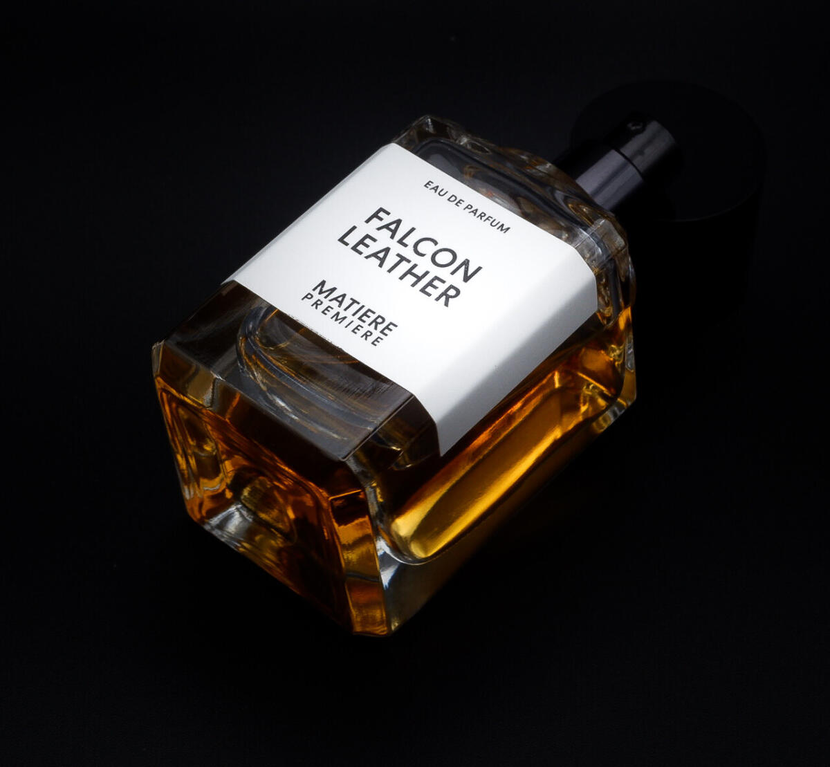 تصویر عطر فالکون لدر ماتی‌یر پرمیه