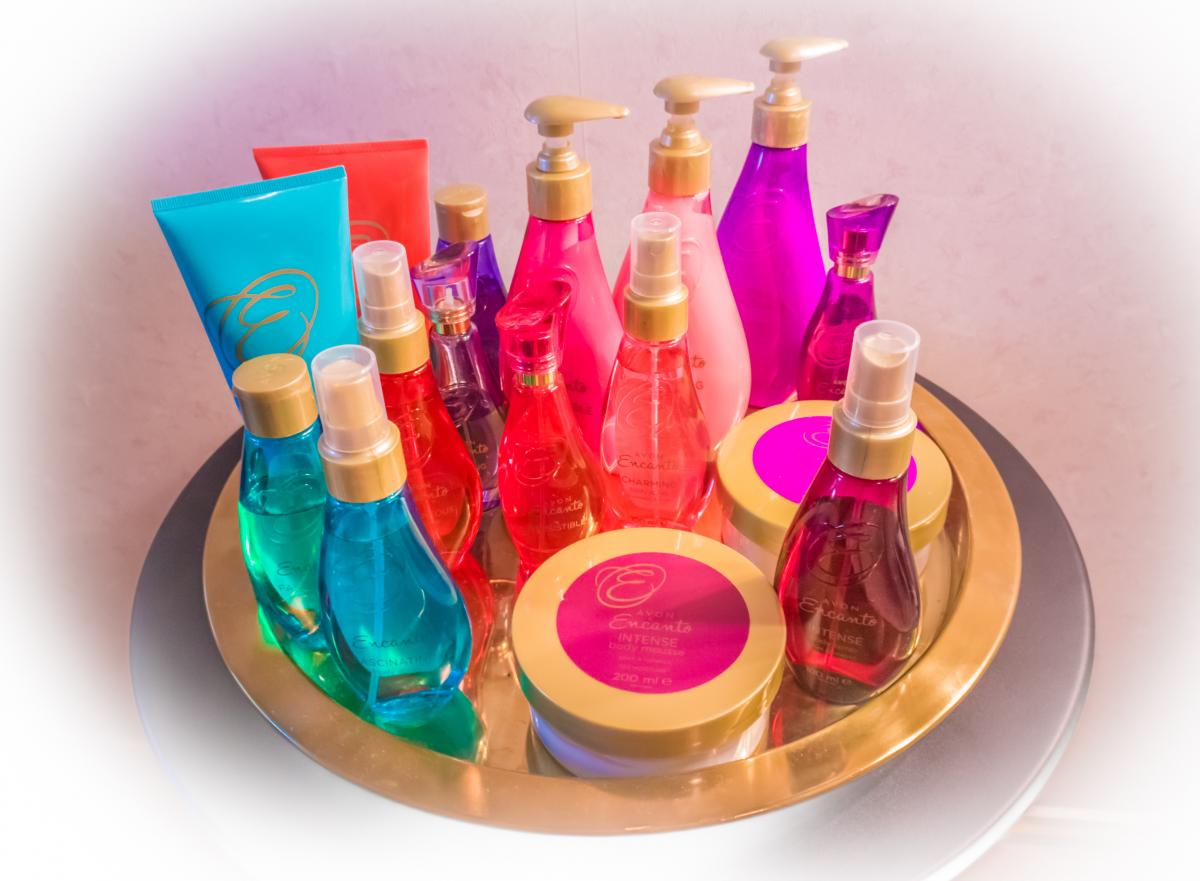 تصویر عطر انکانتو اینتنس پلام و هیزلنات ایون