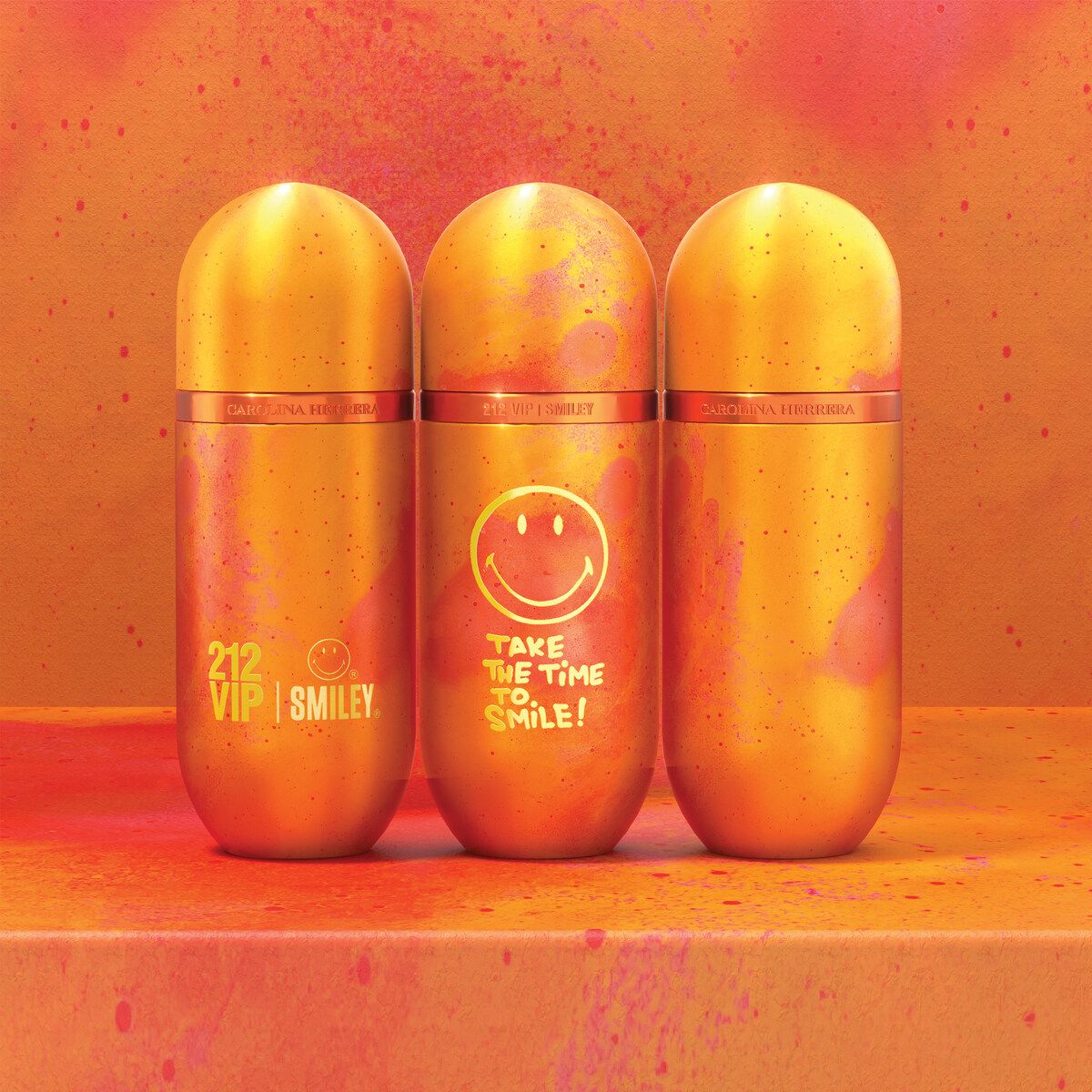 تصویر عطر تو وان تو وی آی پی اسمایلی کارولینا هررا