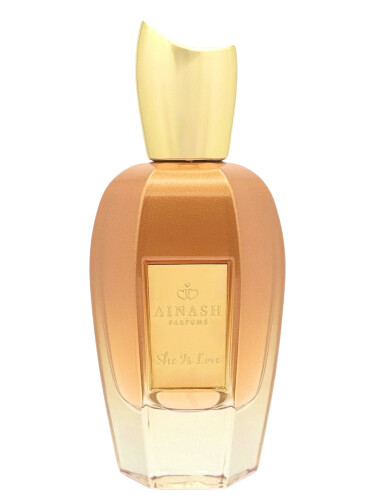 تصویر عطر شی ایز لاو آیناش پرفیومز