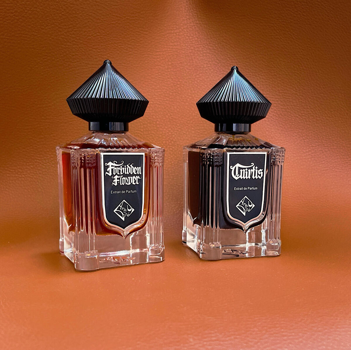 تصویر عطر فوربیدن فلاور اریج لو دوره