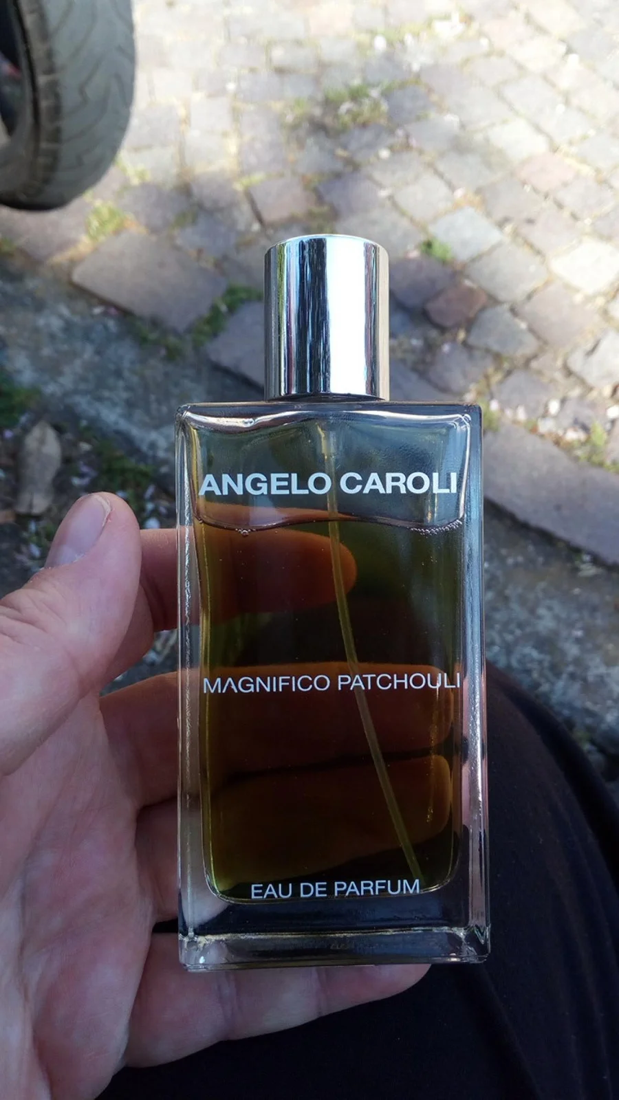 تصویر عطر مگنیفیکو پاچولی آنجلو کارولی