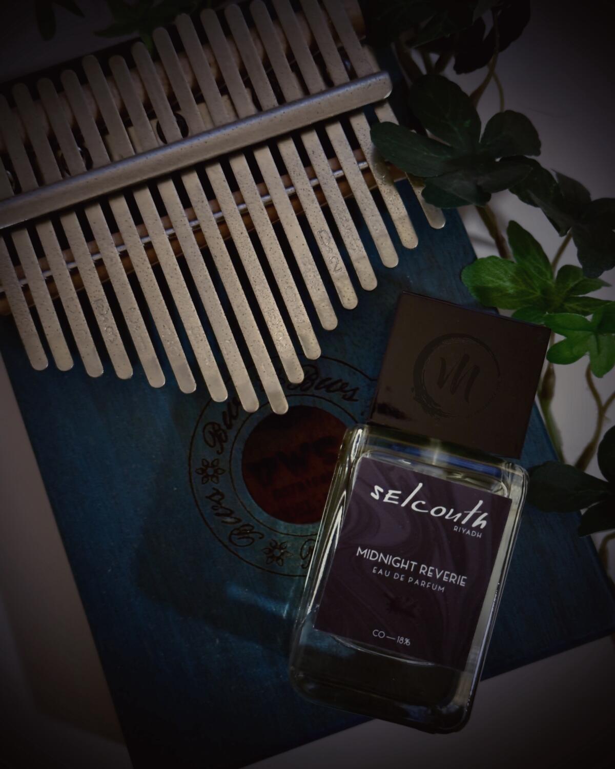 تصویر عطر میدنایت رِوِری سلکاوت