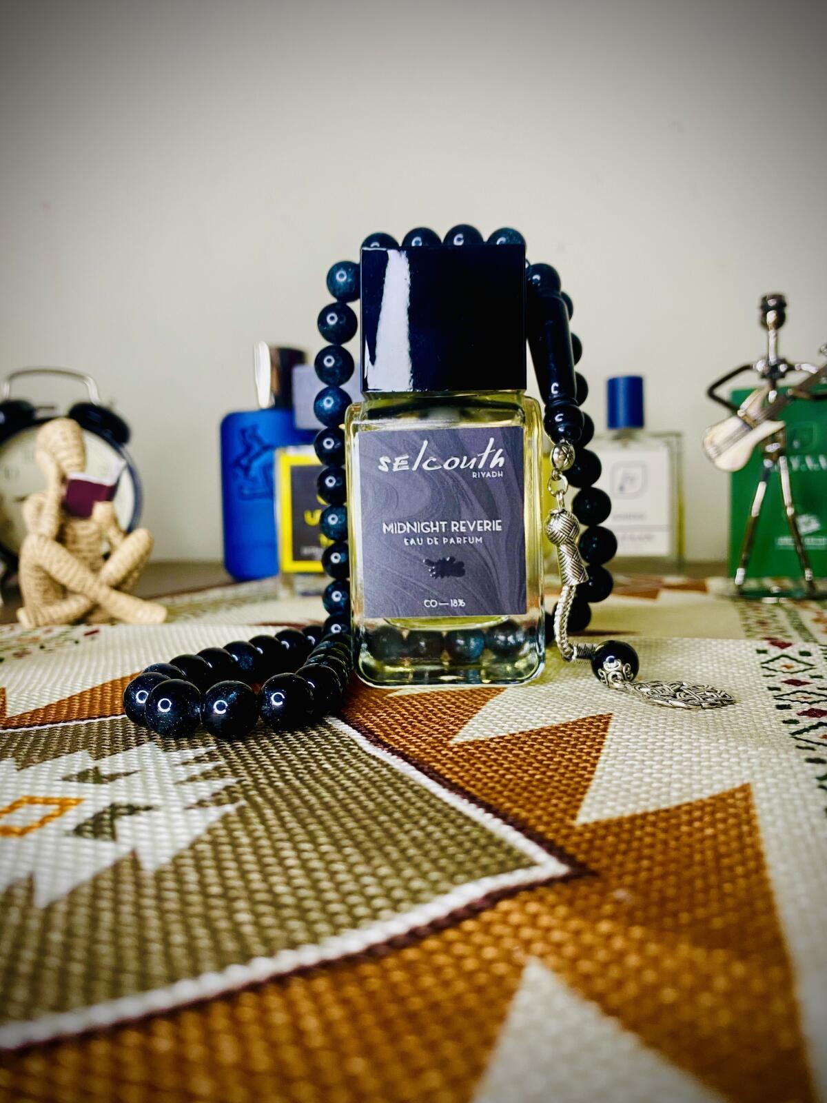 تصویر عطر میدنایت رِوِری سلکاوت