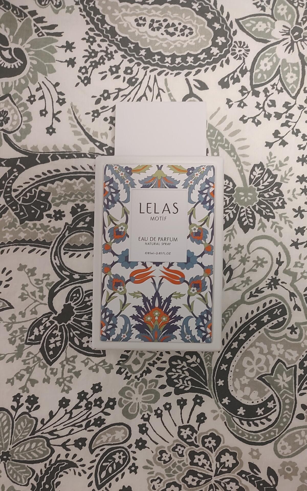 تصویر عطر موتیف للاس