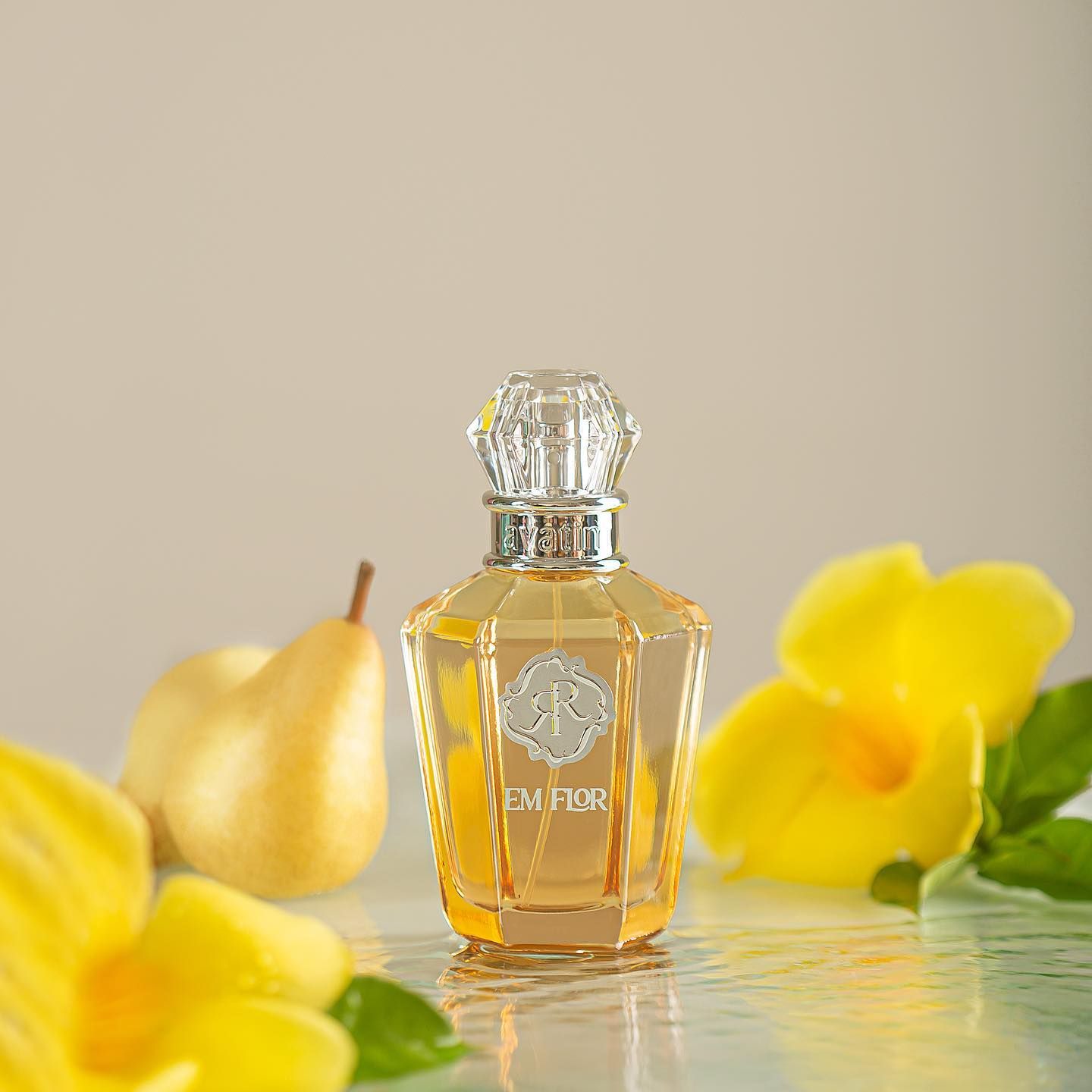 تصویر عطر ام فلور آواتیم