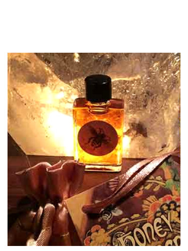تصویر عطر هانی امبر مرماد ماگیکال آرتس