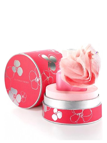 عطر ادکلن چیفون پیونی فریژیا ویکتوریا سیکرت - Chiffon Peony Freesia Victoria's Secret - بررسی، قیمت و خرید