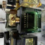 عطر ادکلن وتیور پور هوم پارفوم کلن روجا داو - Vetiver Pour Homme Parfum Cologne Roja Dove - بررسی، قیمت و خرید