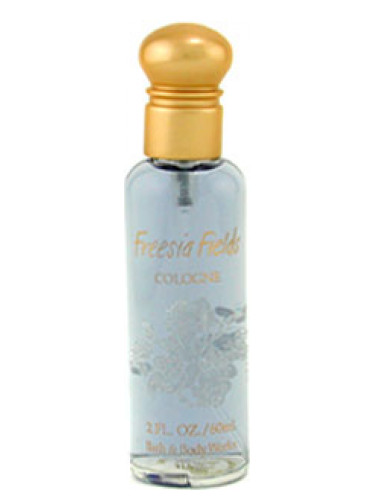 عطر ادکلن فریزیا فیلدز بت اند بادی ورکز - Freesia Fields Bath & Body Works - بررسی، قیمت و خرید
