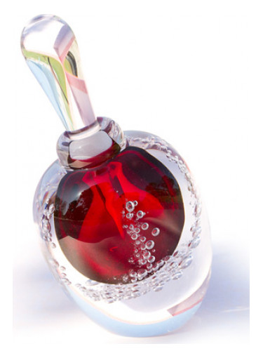 عطر ادکلن لاشِس روزِز جوآن باست - Luscious Roses JoAnne Bassett - بررسی، قیمت و خرید