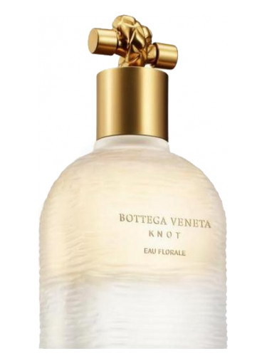 عطر ادکلن نات او فلورال بوتگا ونتا - Knot Eau Florale Bottega Veneta - بررسی، قیمت و خرید