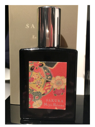 عطر ادکلن کیمونو کالکشن ساکورا میا شینما - Kimono Collection Sakura Miya Shinma - بررسی، قیمت و خرید