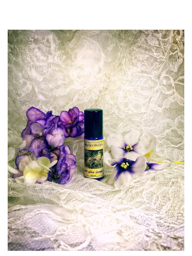 عطر ادکلن وایولت وایت لدر سولستیس سنتس - Violet White Leather Solstice Scents - بررسی، قیمت و خرید