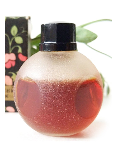 عطر ادکلن پوکوزیرنیتیس دزینتارس - Puķu zirnītis (Душистый горошек) Dzintars - بررسی، قیمت و خرید