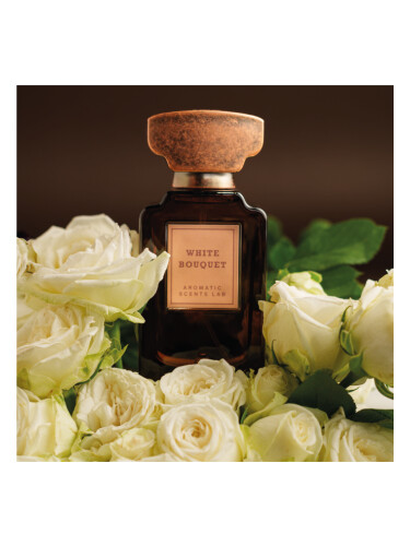 عطر ادکلن وایت بوکه آروماتیک سنتس لب - White Bouquet Aromatic Scents Lab - بررسی، قیمت و خرید