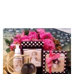 عطر ادکلن دیماژ لا بوکتیه‌ره - Dimanche La Bouquetiere - بررسی، قیمت و خرید