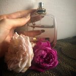 عطر ادکلن لکستاس کارِس دِ رُز نینا ریچی - L'Extase Caresse de Roses Nina Ricci - بررسی، قیمت و خرید