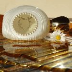 عطر ادکلن مون پرفیوم پرل میکالف - Mon Parfum Pearl M. Micallef - بررسی، قیمت و خرید