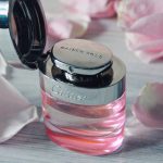 عطر ادکلن بیزر ووله لیس رُز کارتیه - Baiser Vole Lys Rose Cartier - بررسی، قیمت و خرید