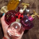 عطر ادکلن لکستاس کارِس دِ رُز نینا ریچی - L'Extase Caresse de Roses Nina Ricci - بررسی، قیمت و خرید