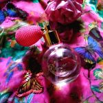 عطر ادکلن پیونه فیری ژان آن پرووانس - Pivoine Feerie Jeanne en Provence - بررسی، قیمت و خرید