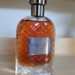 عطر ادکلن موکا وود فرگرنس ورد - Mocha Wood Fragrance World - بررسی، قیمت و خرید