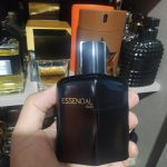 عطر ادکلن اسنشیال عود ناتورا - Essencial Oud Natura - بررسی، قیمت و خرید