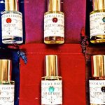 عطر ادکلن لا ویلا سرنا کینگز پالاس پرفیومری - La Villa Serena (Natural perfume) King's Palace Perfumery - بررسی، قیمت و خرید