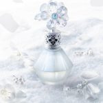 عطر ادکلن کریستال بلوم اسنو جیلی استوارت - Crystal Bloom Snow Jill Stuart - بررسی، قیمت و خرید