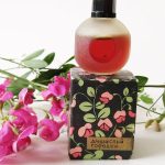 عطر ادکلن پوکوزیرنیتیس دزینتارس - Puķu zirnītis (Душистый горошек) Dzintars - بررسی، قیمت و خرید