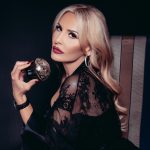 عطر ادکلن ویسپرز آو تروث نوآر هاوس آو سیلاج - Whispers of Truth Noir House Of Sillage - بررسی، قیمت و خرید
