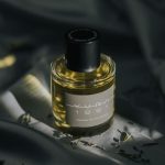 عطر ادکلن ۱۹۹۱ - لسنس د لکسپلورنس یورا - 1991 - L'Essence de L'Explorance YVRA - بررسی، قیمت و خرید