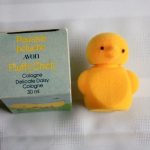 عطر ادکلن فلافی چیک اون - Fluffy Chick Avon - بررسی، قیمت و خرید