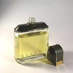 عطر ادکلن سیباریس آنتونیو پوییگ - Sybaris Antonio Puig - بررسی، قیمت و خرید