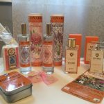 عطر ادکلن پی‌ونی ایزنارد - Pivoine Isnard - بررسی، قیمت و خرید