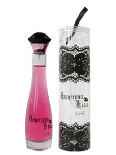 عطر ادکلن دینجرس کیس پیمکی - Dangerous Kiss Pimkie - بررسی، قیمت و خرید