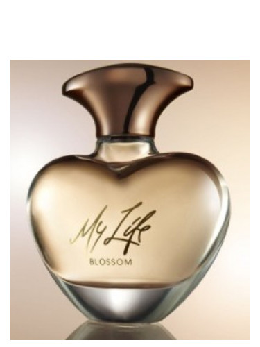 عطر ادکلن مری جی بلایج مای لایف بلاسوم کرولز داتر - Mary J. Blige My Life Blossom Carol's Daughter - بررسی، قیمت و خرید