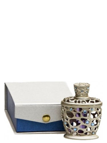 عطر ادکلن نادیا جونید پرفیومز - Nadeya Junaid Perfumes - بررسی، قیمت و خرید