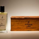 عطر ادکلن دوس گاردنیا فیوگیا هزار و هشتصد و سی و سه - Dos Gardenias Fueguia 1833 - بررسی، قیمت و خرید
