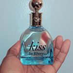 عطر ادکلن کیس ریحانا - Kiss Rihanna - بررسی، قیمت و خرید