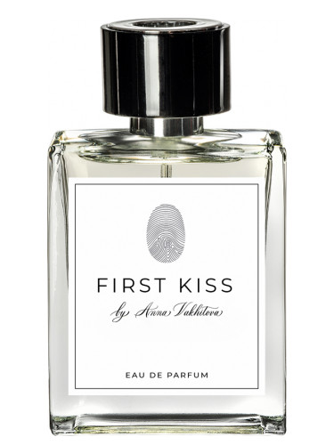 عطر ادکلن فرست کیس آنا واخیتووا پرفیومز - First Kiss Anna Vakhitova Perfumes - بررسی، قیمت و خرید
